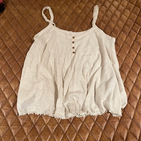 Tank tops - Picture 8 of 10